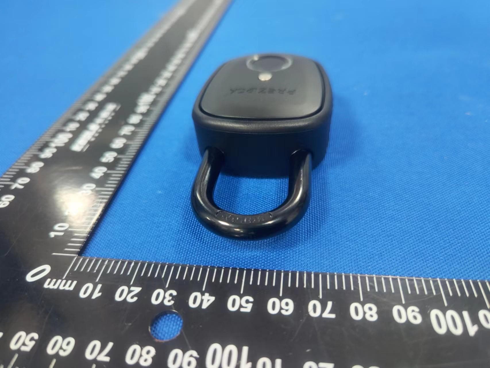 Smart Fingerprint Padlock - FCC ID 2AR3KPLBFK006 - Innova Ideas Limited (5)