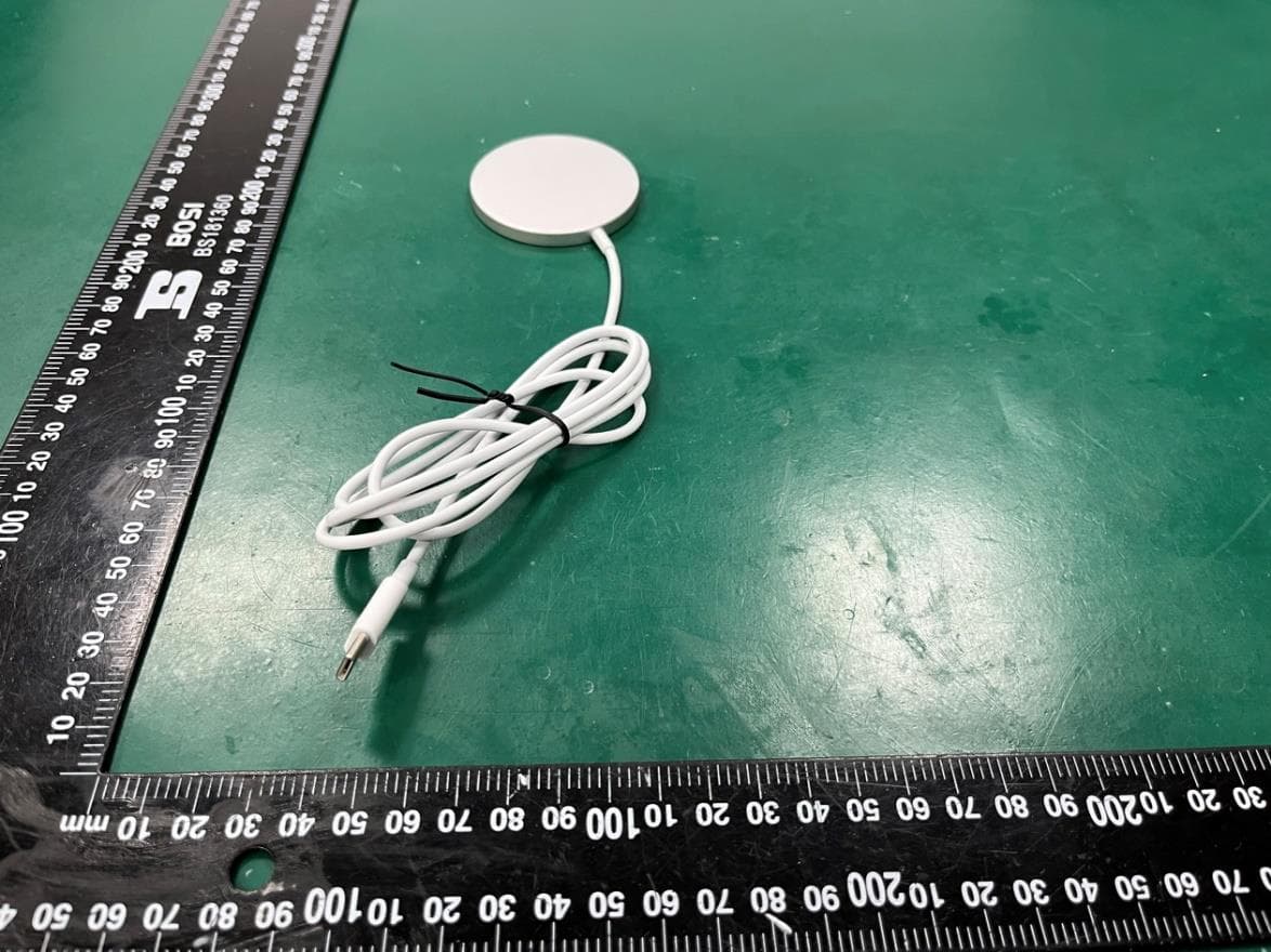Magnetic Charging Pod - FCC ID 2AR4R-MSCP15 - ENCASED PRODUCTS INC