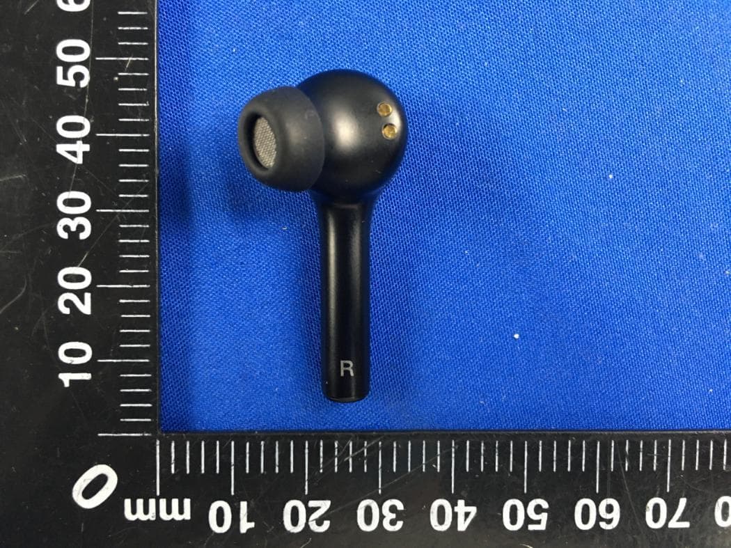 True Wireless Earbuds - FCC ID 2AR5E-T13 - SHENZHEN MIFANG NETWORK TECHNOLOGY CO., LTD