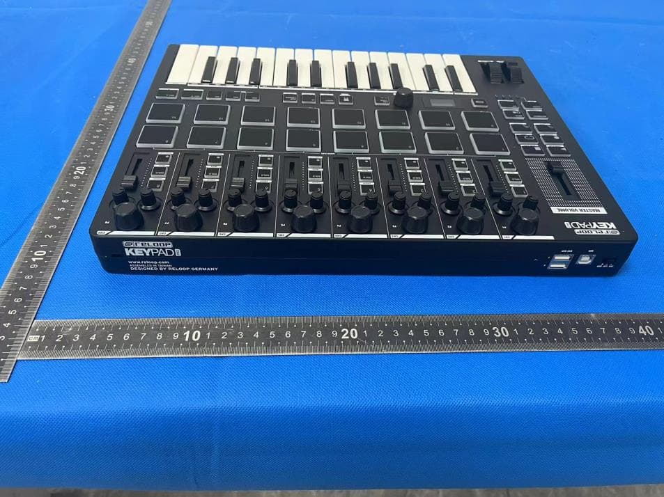 Keypad Pro - FCC ID 2AR5R-244054 - Global Distribution GmbH & Co. KG (2)