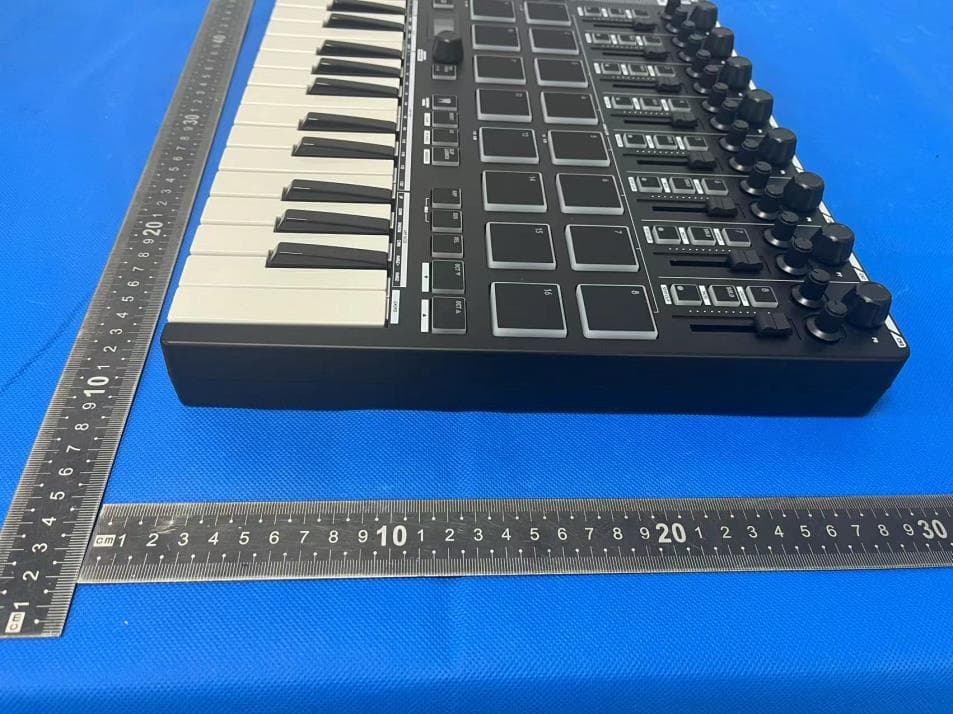 Keypad Pro - FCC ID 2AR5R-244054 - Global Distribution GmbH & Co. KG (4)