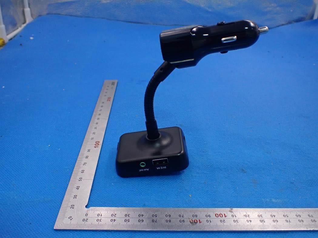 Bluetooth FM Transmitter - FCC ID 2AR6E-HK302 - HAIKE PLASTIC AND ELECTRONIC CO LTD (4)