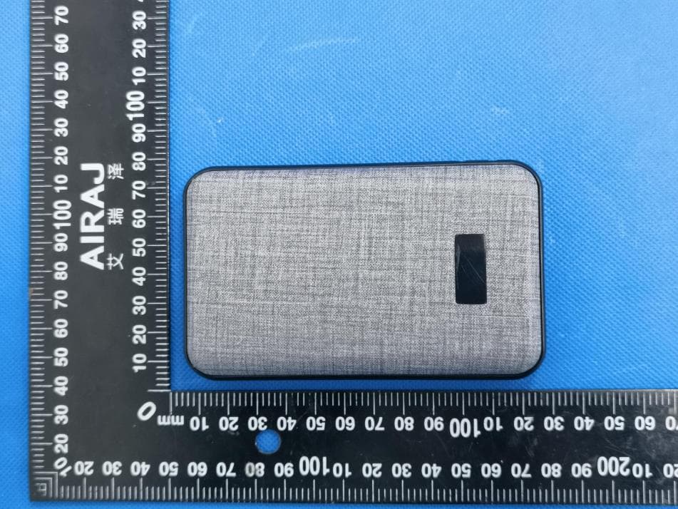 Power Bank - FCC ID 2AR89-MP-10000 - Gigastone Corporation (2)