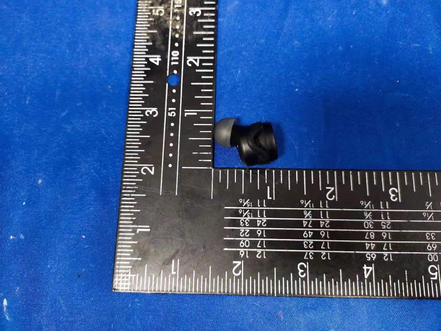 Wireless Earphone - FCC ID 2AR8A-H702 - SHENZHEN GLEEMAN TECHNOLOGY CO.,LTD