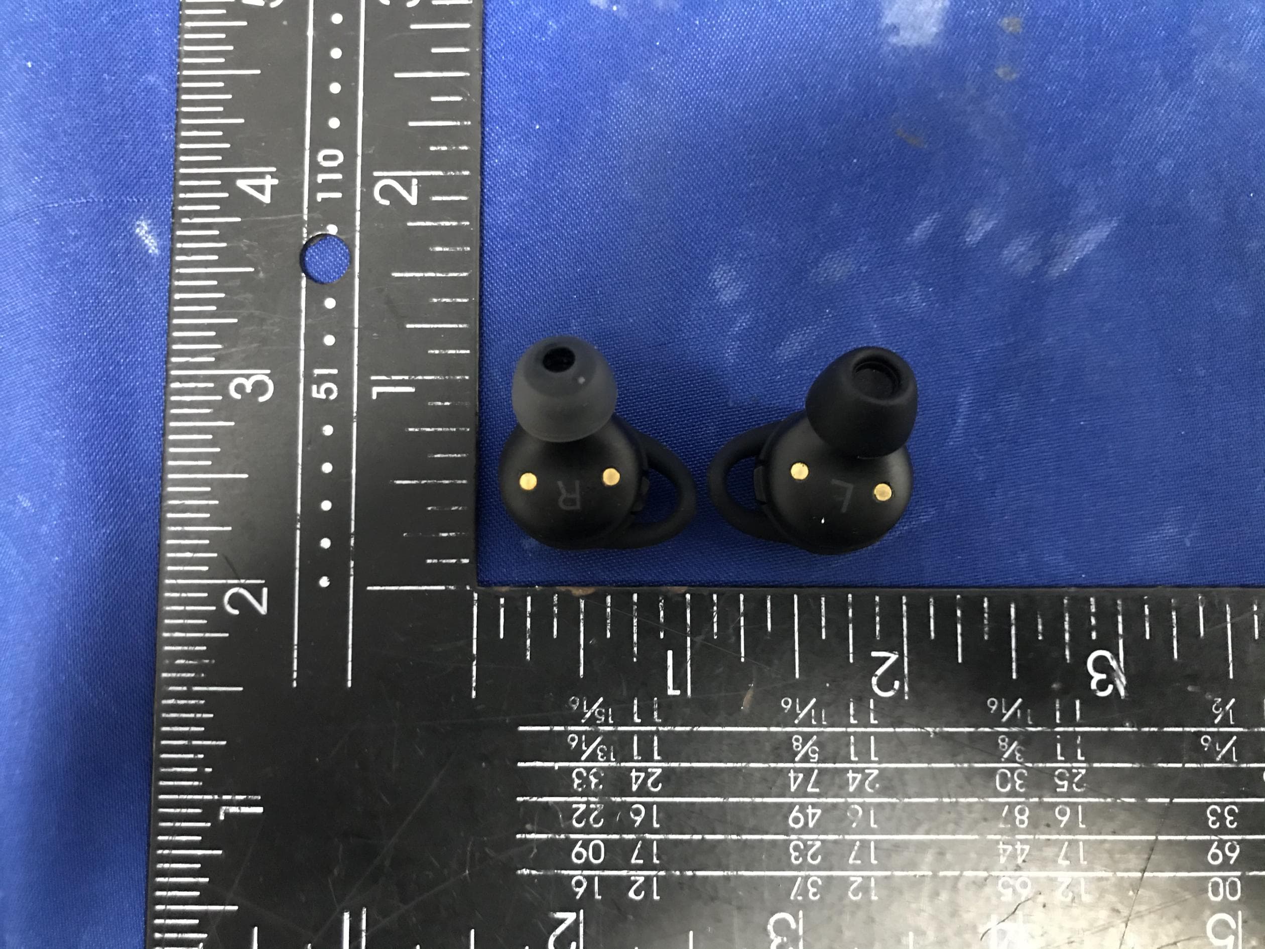 Wireless Earphone - FCC ID 2AR8A-H702Q - SHENZHEN GLEEMAN TECHNOLOGY CO.,LTD (3)