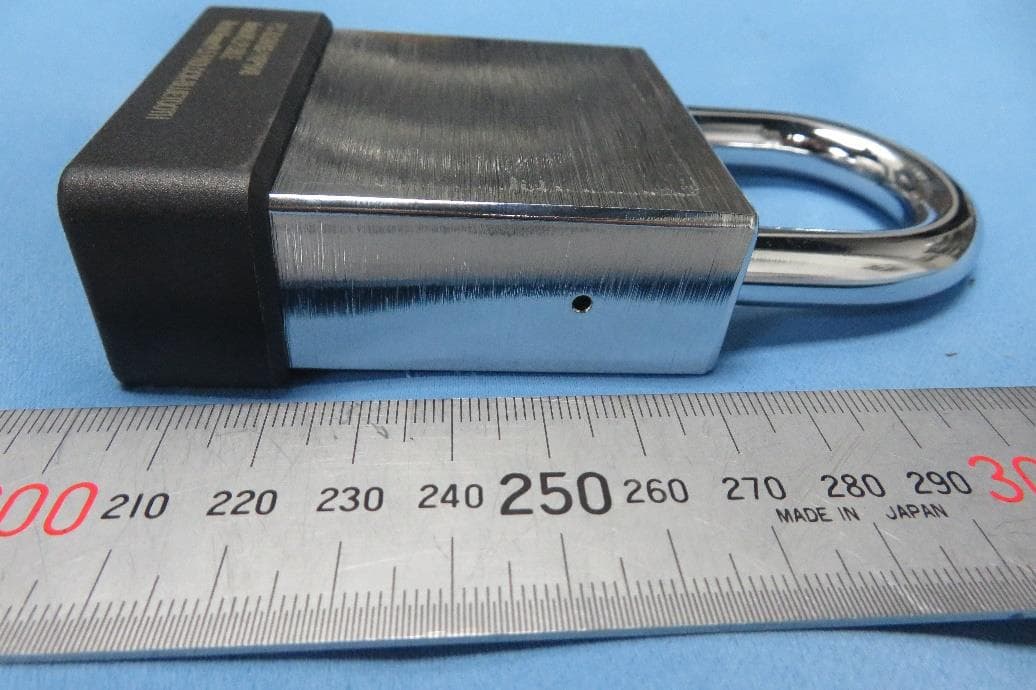 PL5 PADLOCK - BLUETOOTH - FCC ID 2AR93-116P1948 - Acsys International Limited (3)