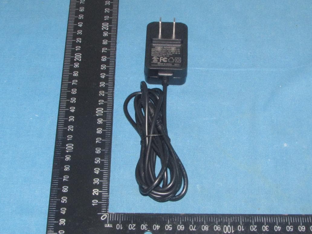 NOSTALGIA BLUETOOTH 7 IN 1 MUSIC SYSTEM - FCC ID 2ARFH-T15 - Shenzhen Sign GaoLe Technology Co.,Ltd (2)