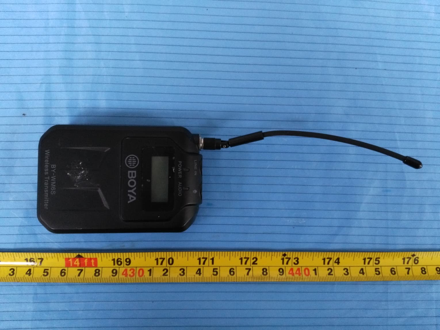 UHF Wireless Microphone System - FCC ID 2ARN3-BY-WM6S - Shenzhen Jiayz photo industrial.,Ltd (4)