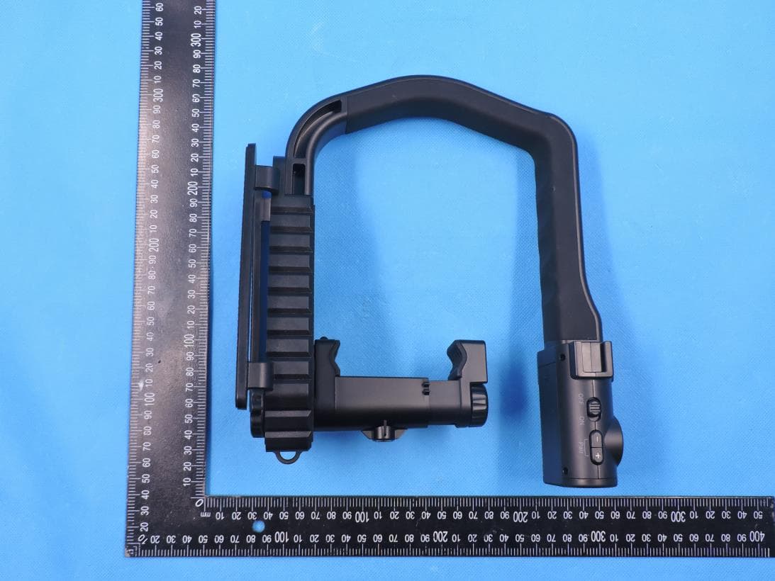 Universal Video Grip with Built 2.4GHz Wireless Mic - FCC ID 2ARN3-MICRIGW - Shenzhen Jiayz photo industrial.,Ltd (2)