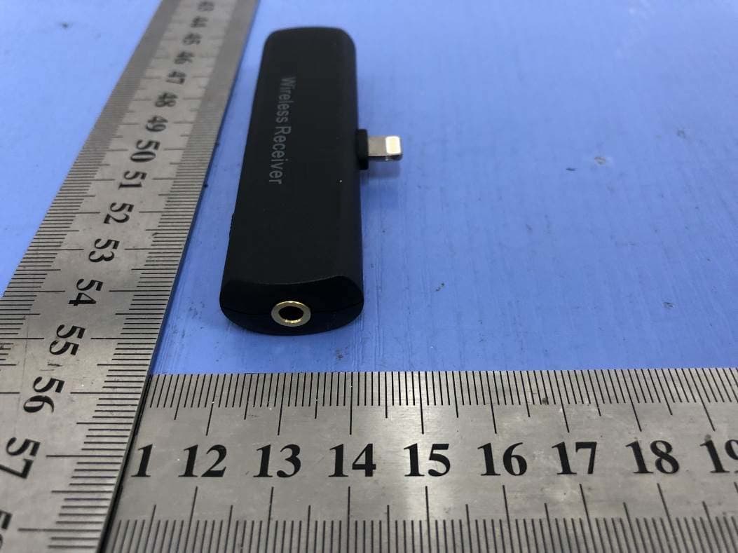 2.4G wireless microphone - FCC ID 2ARN3-WM4PRORXD - Shenzhen Jiayz photo industrial.,Ltd (2)