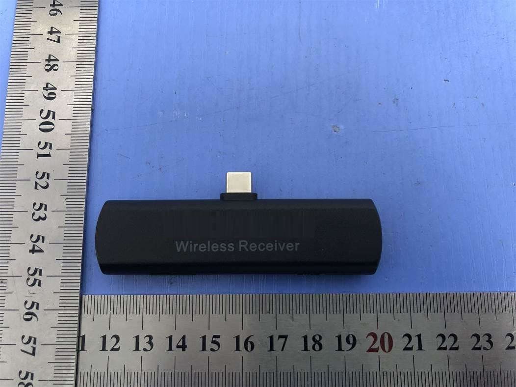 2.4G wireless microphone - FCC ID 2ARN3BYWM4PRORXU - Shenzhen Jiayz photo industrial.,Ltd