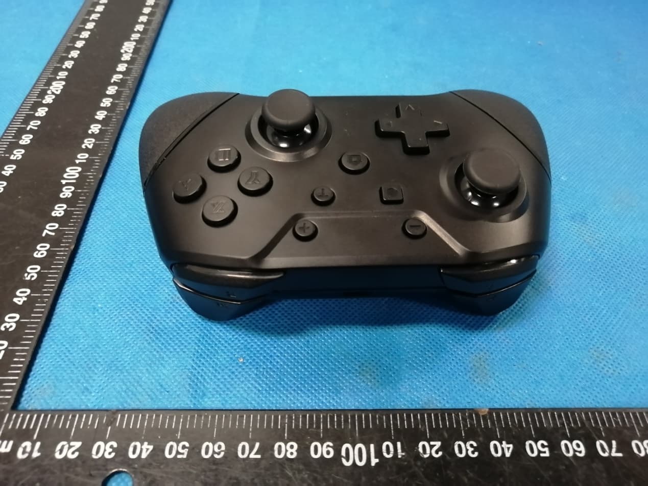 NuChamp Wireless Game Controller For Nintendo SwitchR - Armor3 - FCC ID 2ARNF-M07467 - Hyperkin,inc (2)