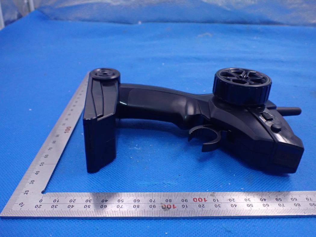 RC BOAT - FCC ID 2AROE-LM13-C - Shantou Chenghai Langman Technology Co., Ltd. (4)
