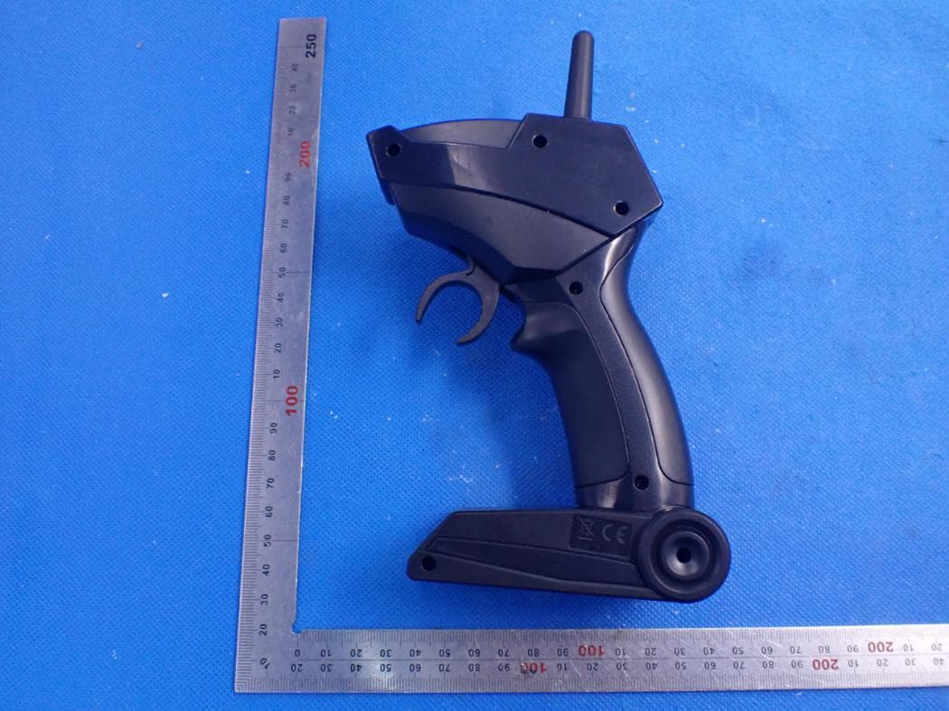 RC BOAT - FCC ID 2AROE-LM13-C - Shantou Chenghai Langman Technology Co., Ltd. (3)
