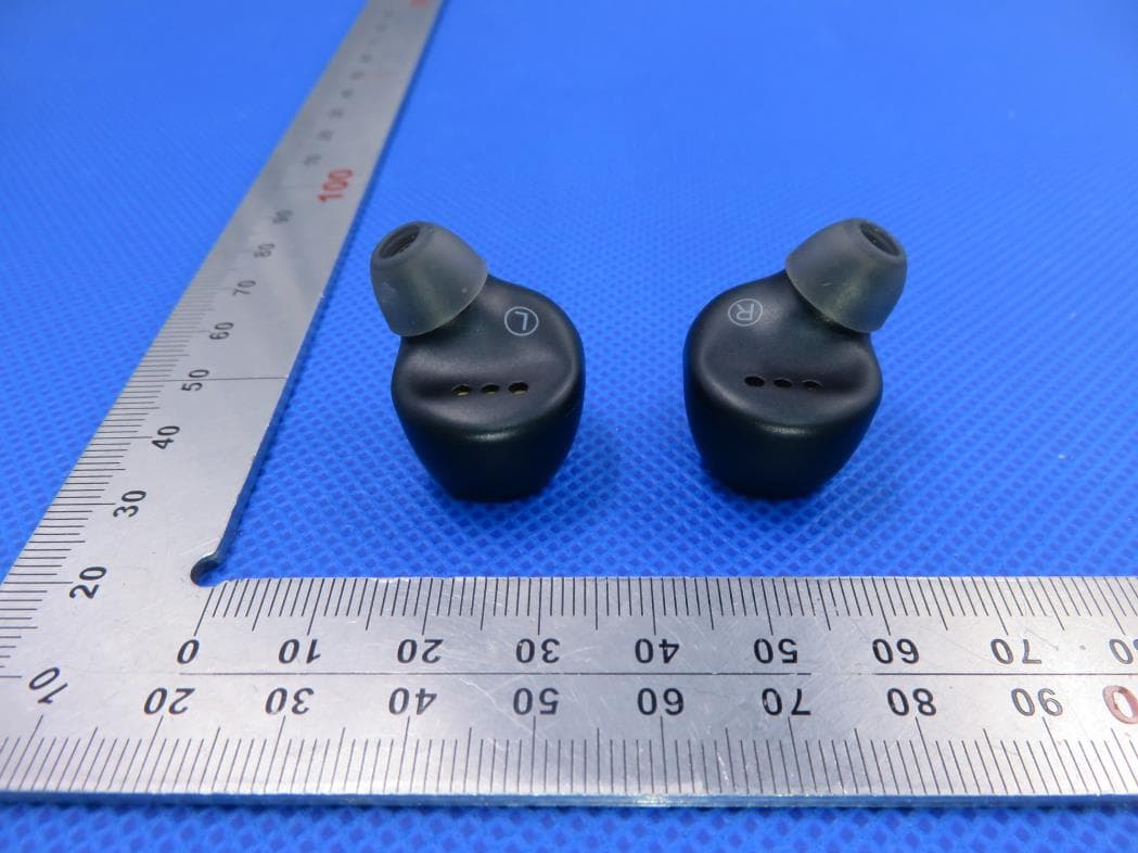 True wireless stereo earbuds - FCC ID 2ARPHTS-T3 - TUOSI ELECTRONICS CO.,LTD. (3)