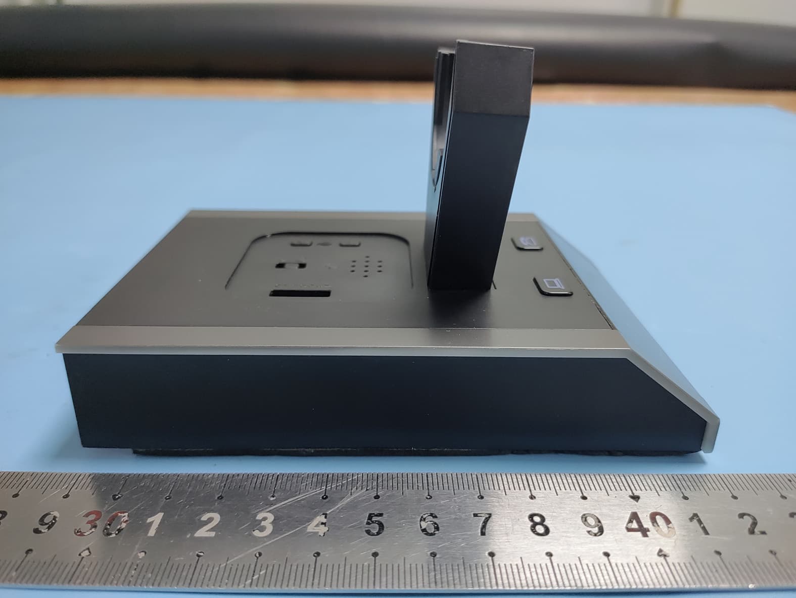 DECT Wireless Communication Headset - FCC ID 2ARQZ-M910-2 - Xiamen Mairdi Electronic Technology Co., Ltd (5)