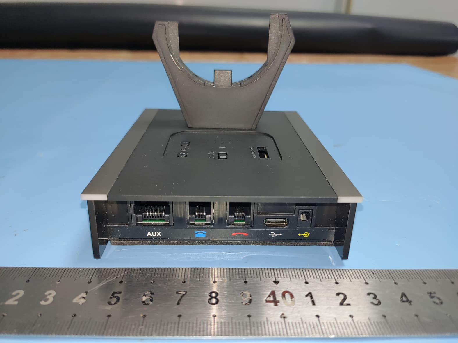 DECT Wireless Communication Headset - FCC ID 2ARQZ-M910-2 - Xiamen Mairdi Electronic Technology Co., Ltd (4)