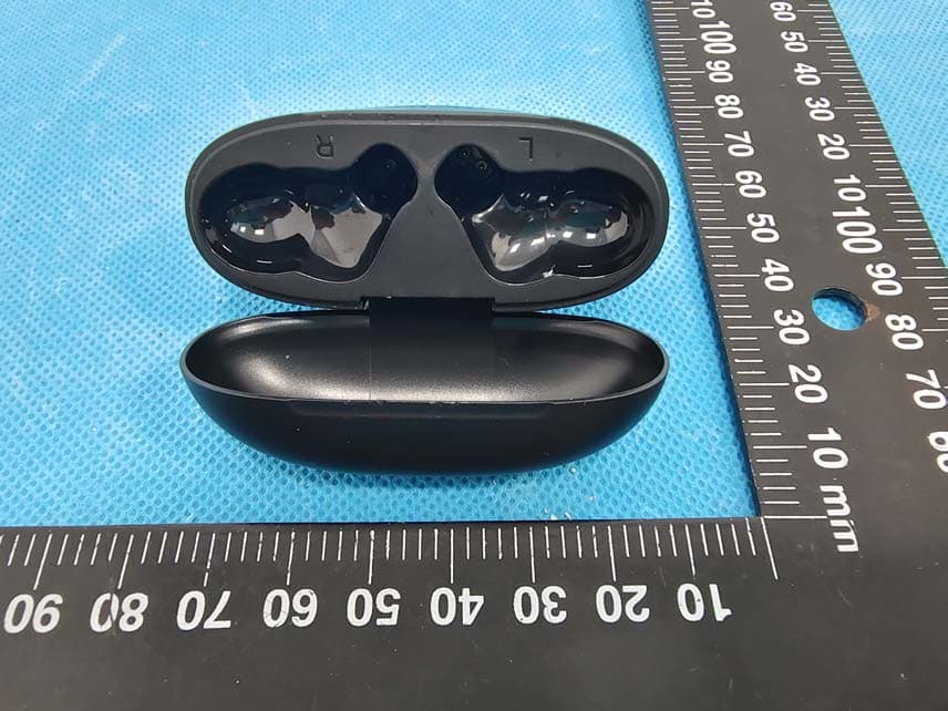 TRUE WIRELESS EARBUDS - FCC ID 2ARRB-MB065 - Meizhou Guo Wei Electronics Co., Ltd (4)