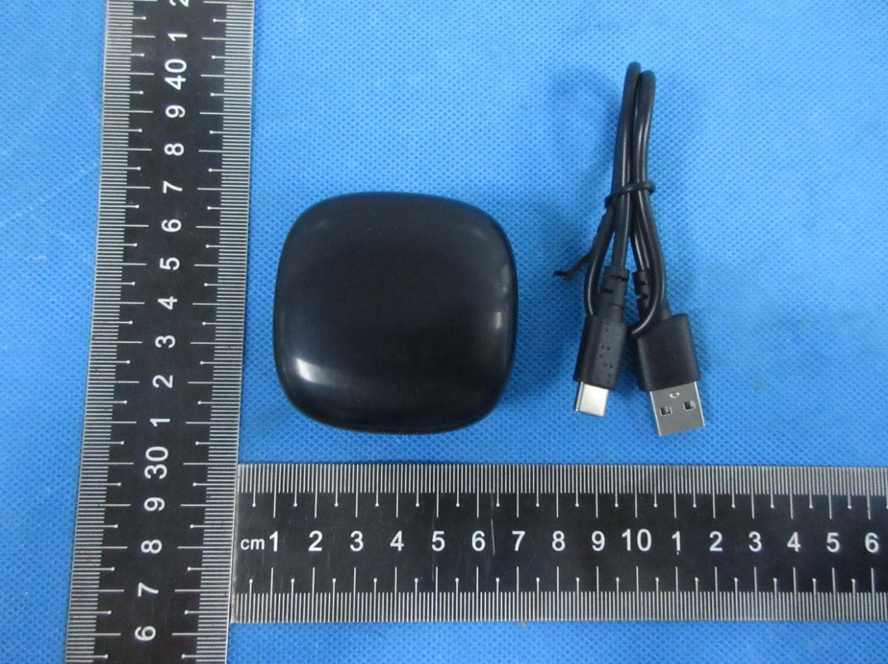 TRUE WIRELESS EARBUDS - FCC ID 2ARRB-MB135 - Meizhou Guo Wei Electronics Co., Ltd (2)