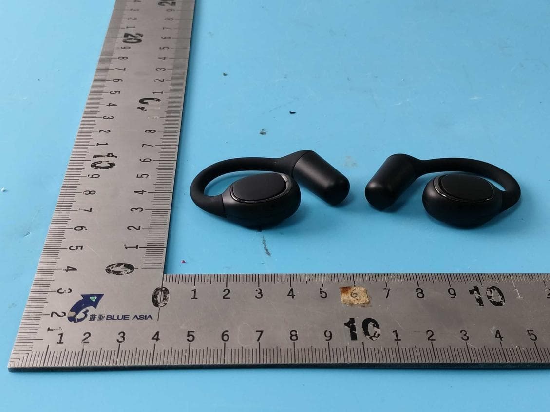 MOTOROLA true wireless headphones - FCC ID 2ARRB-MEE20 - Meizhou Guo Wei Electronics Co., Ltd (5)