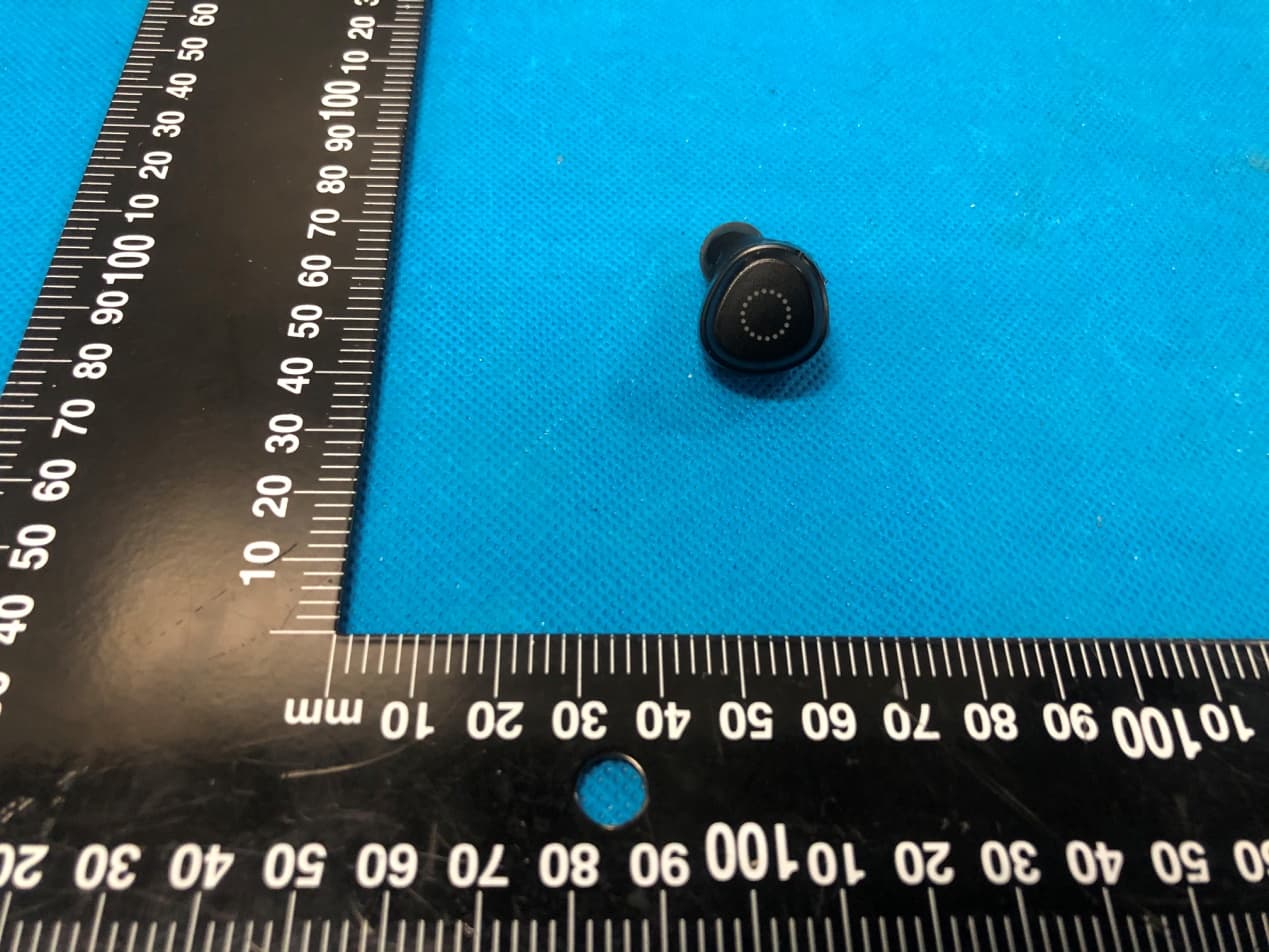 TWS Wireless Earphones - FCC ID 2ART4-Q66 - MINISO Corporation (5)