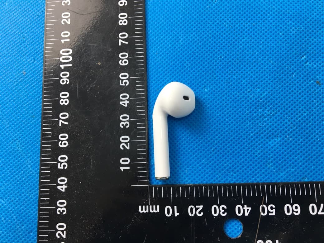 Bluetooth Wireless Earbuds - FCC ID 2ARUI-KKSOLL - American Exchange Time LLC