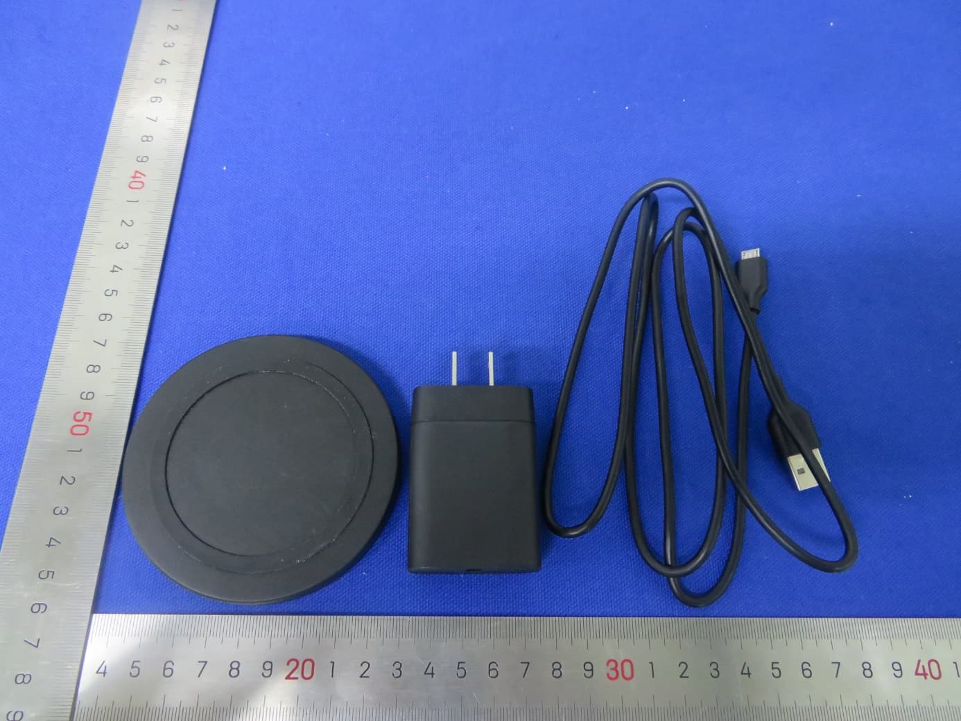 QI Wireless Charging Pad - FCC ID 2ARVRCP610L - SHENZHEN DBK ELECTRONICS CO.,LTD (3)