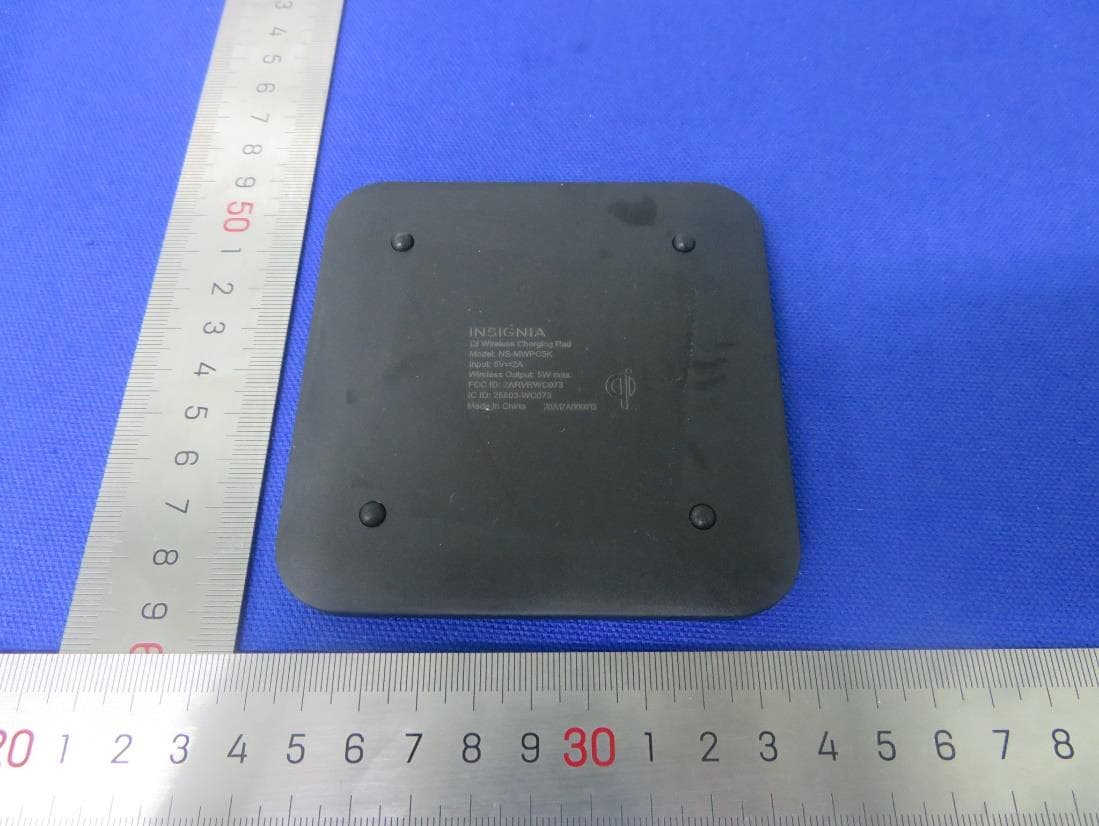 Q i Wireless Charging Pad - FCC ID 2ARVRWC073 - SHENZHEN DBK ELECTRONICS CO.,LTD (3)