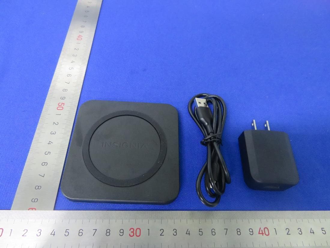 Q i Wireless Charging Pad - FCC ID 2ARVRWC073 - SHENZHEN DBK ELECTRONICS CO.,LTD (4)