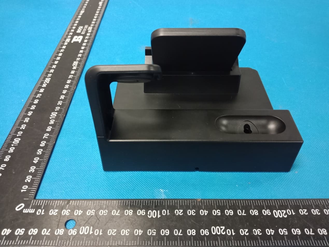 Multi-Functional Wireless Charging Station - FCC ID 2ARZ5-T10 - Shenzhen Smacat Electronic Technology Co., Ltd (4)