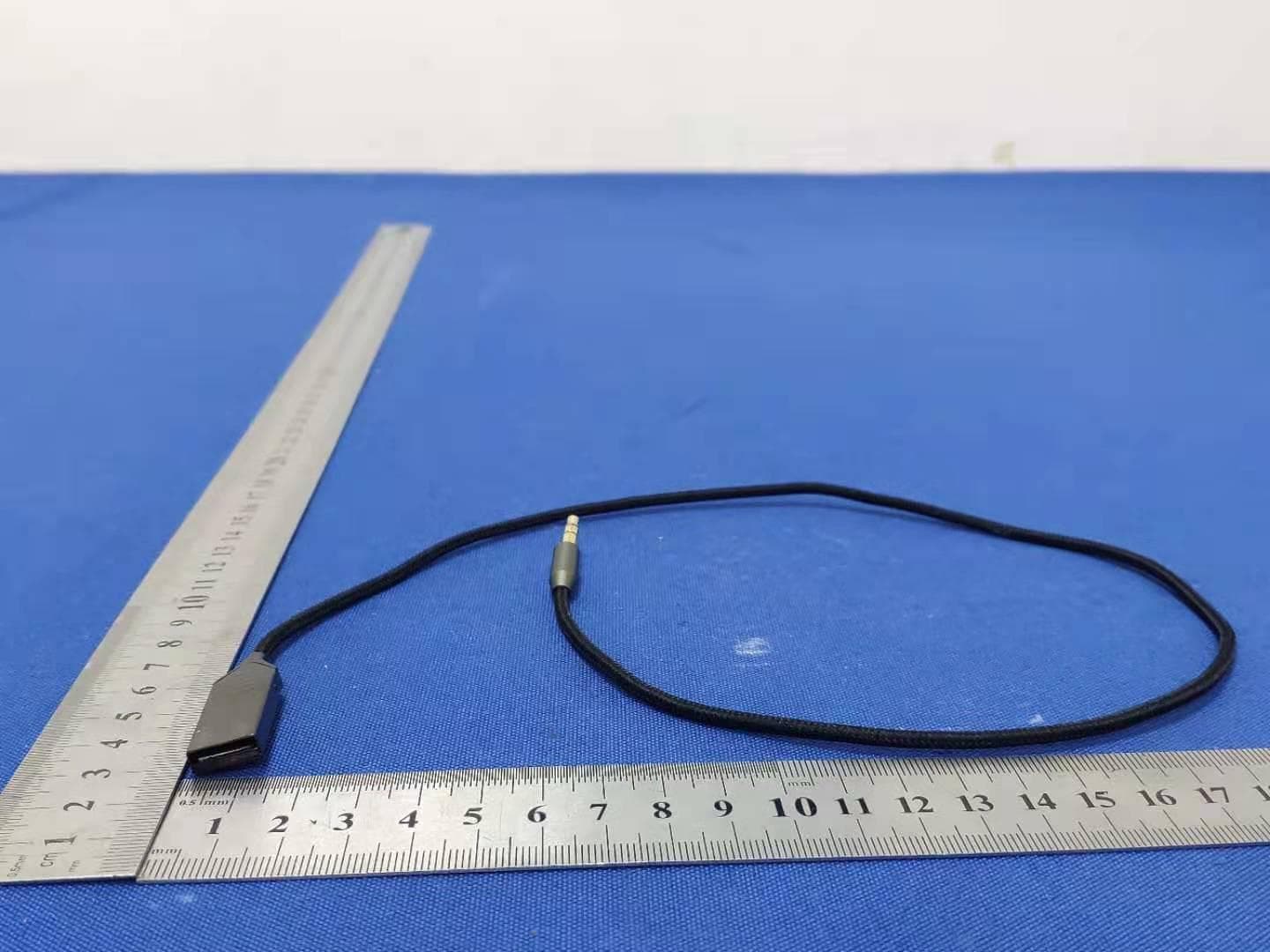 Bluetooth Receiver - FCC ID 2AS3L-U3 - Shanghai Xinxie Industrial Co., Ltd. (4)