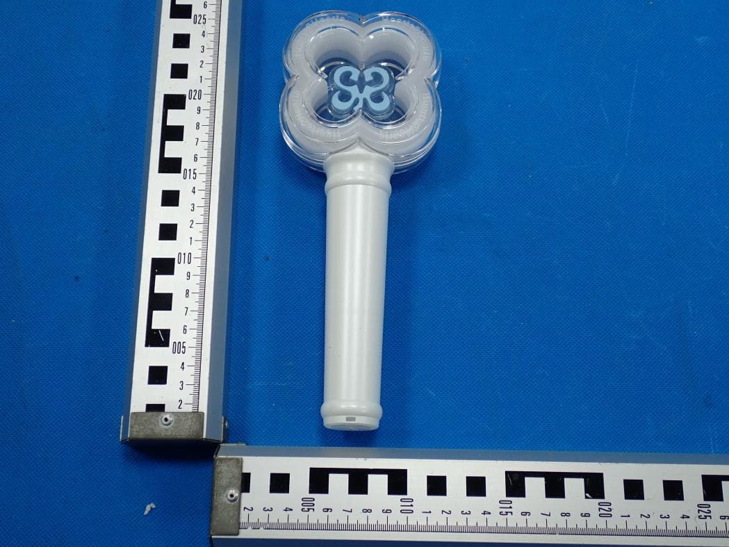Hearts2Hearts OFFICIAL FANLIGHT - FCC ID 2AS3Z-SME-H2H01 - BEATRO CO., LTD