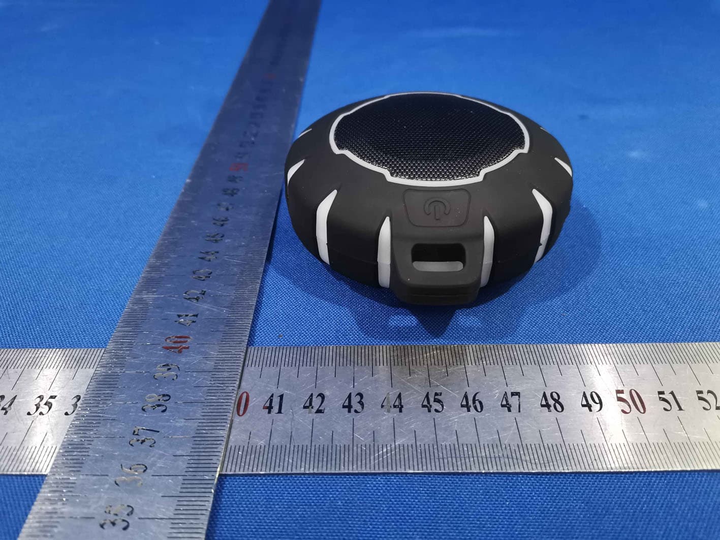 Fashion Speaker with Colorful Lights - FCC ID 2AS5O-1112B - China Etech Groups Ltd (2)