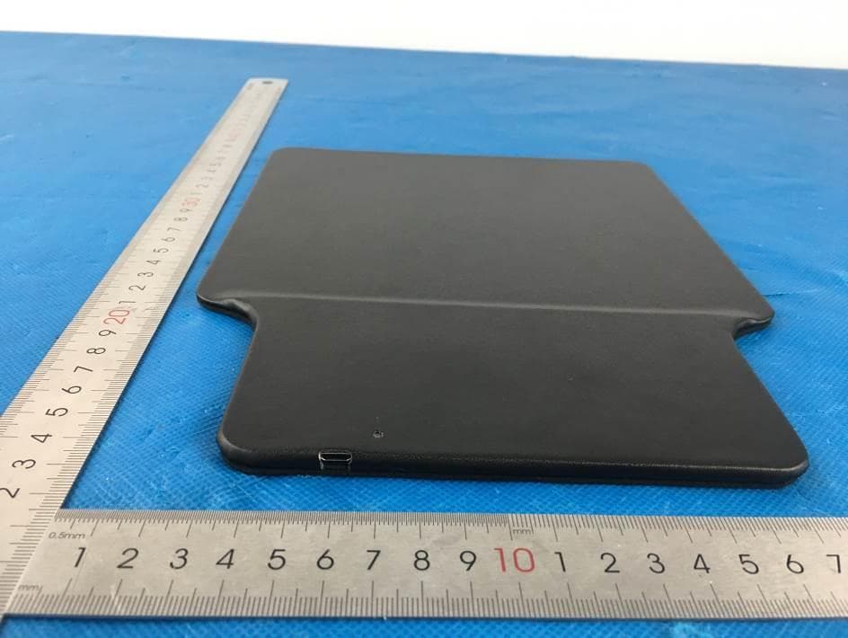 MOUSE PAD WITH WIRELESS CHARGER - FCC ID 2AS5O-19112 - China Etech Groups Ltd (3)