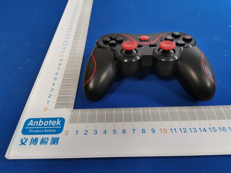 Wireless Gaming Controller - FCC ID 2AS5O-BB2845 - China Etech Groups Ltd (3)