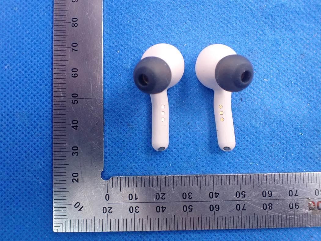 TWS Bluetooth Headset - FCC ID 2AS5Z-HYPHEN2 - Ferraris Group Sagl (2)