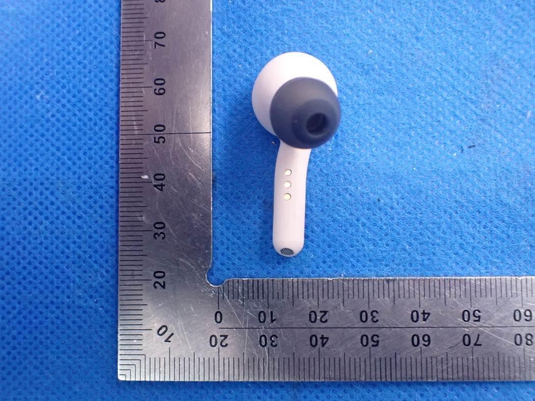 TWS Bluetooth Headset - FCC ID 2AS5Z-HYPHEN2 - Ferraris Group Sagl (3)
