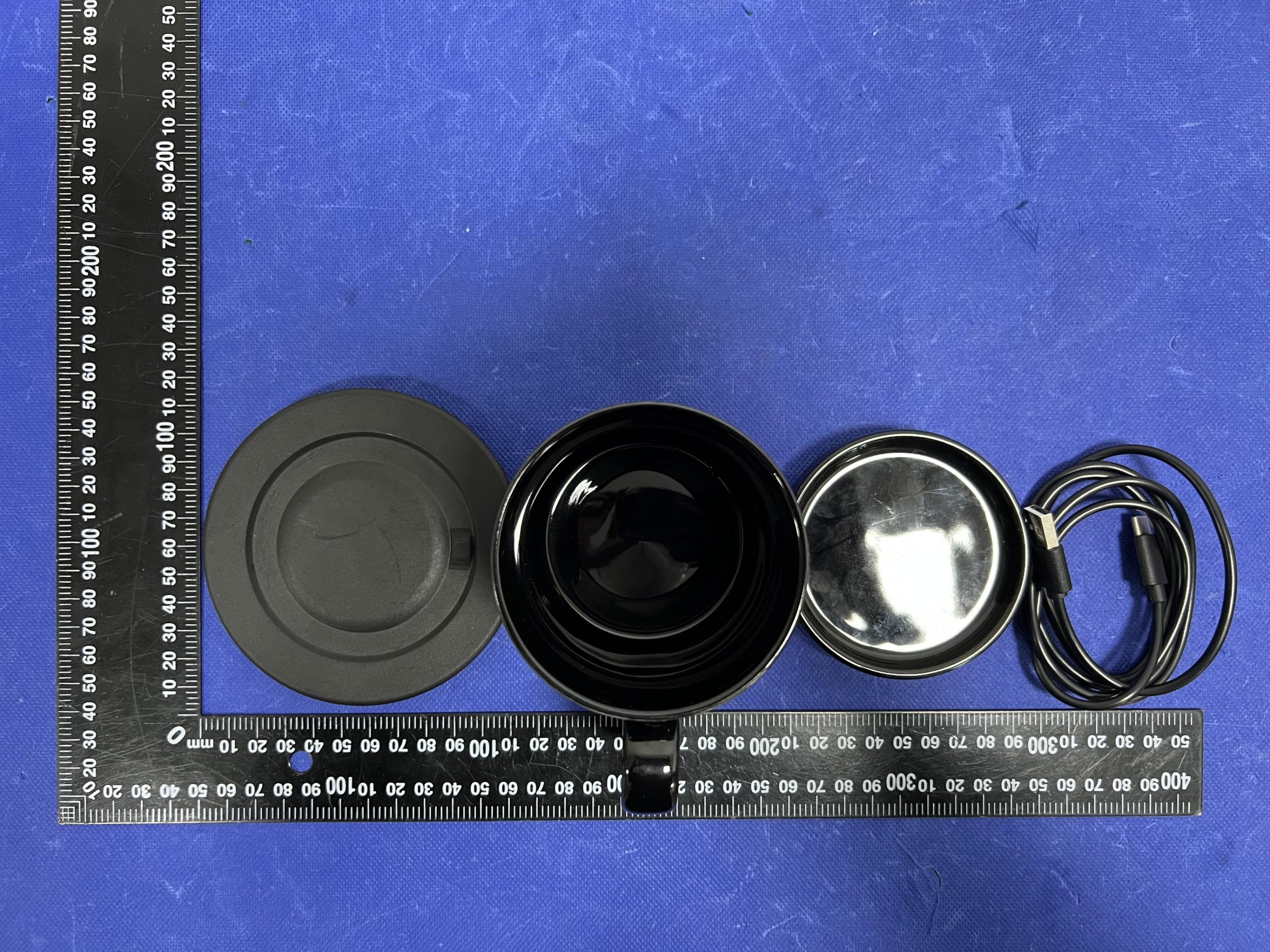 Constant warm cup with wireless charger - FCC ID 2AS6X-HC01 - Shenzhen Future Charger Technology Co., LTD.