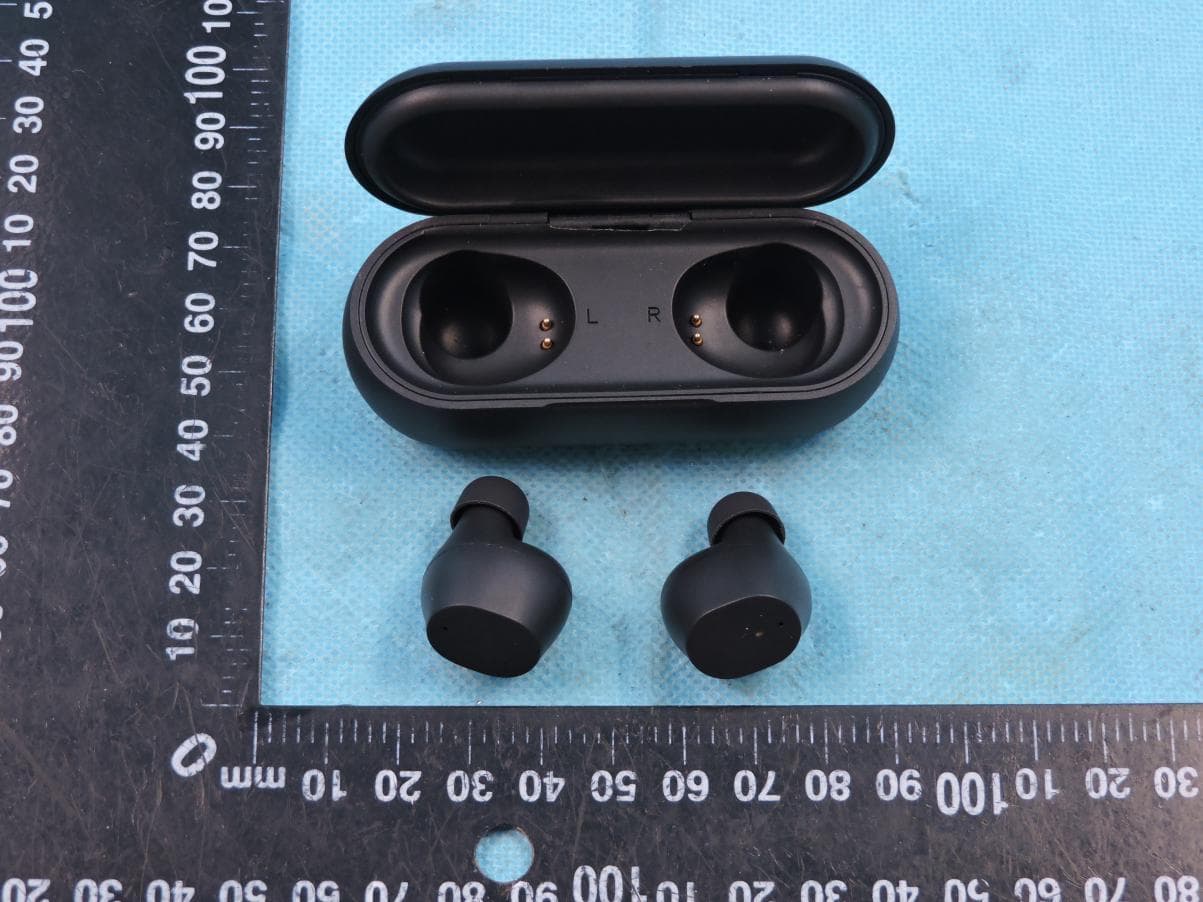 TWS headphone - FCC ID 2AS9DSIFI2 - GuangDong Substanbo Technology Co., Ltd. (3)