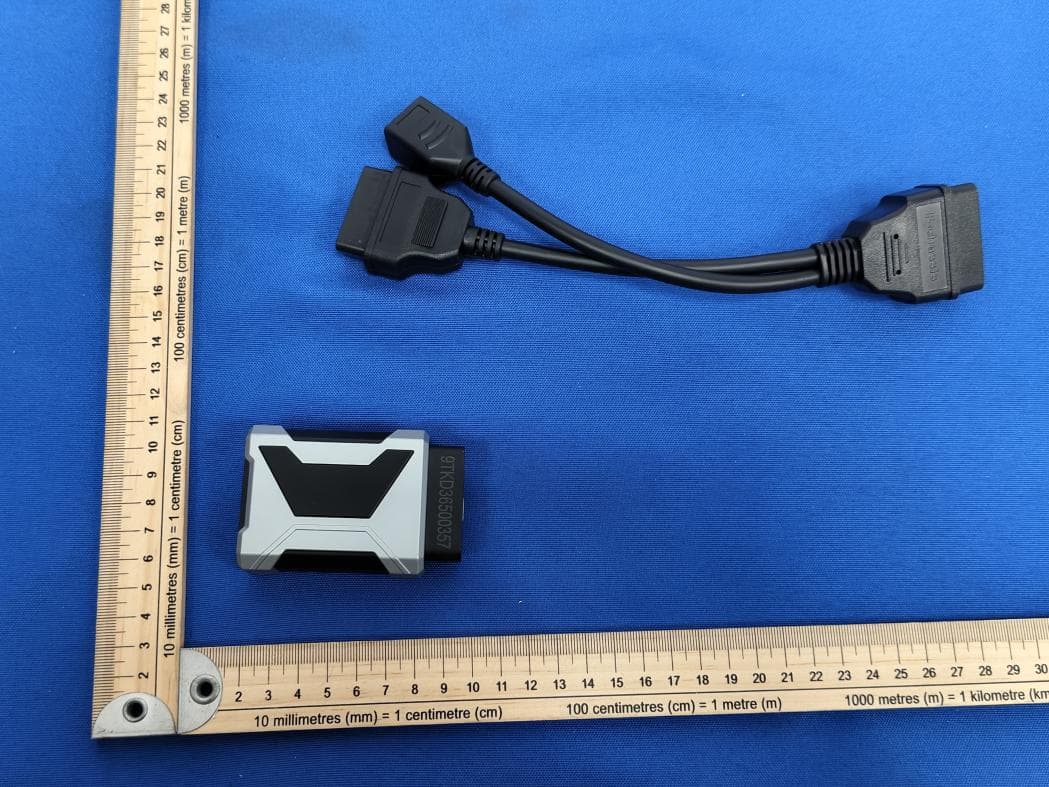VCI Bluetooth connector - FCC ID 2ASC7DS5060V - OBDSPACE TECHNOLOGY CO,.LTD (2)