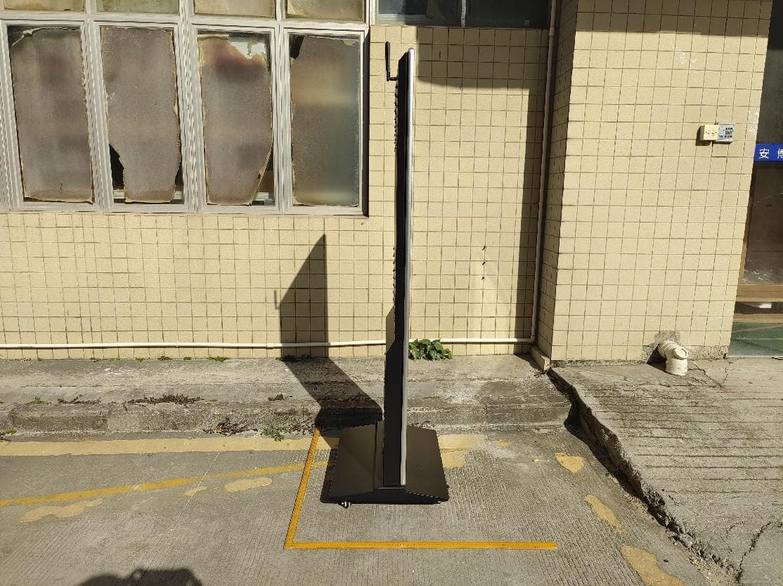 43Inch Floor Standing Digital Signage, IR Touch - FCC ID 2ASCB-DF4311SP - D2G Group LLC (5)