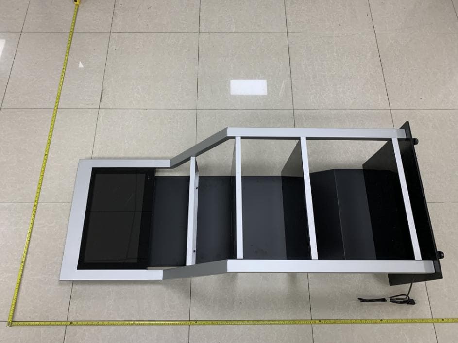 Free Standing Digital Display Shelf w/ LCD Screen - FCC ID 2ASCB-SMFSDDS - D2G Group LLC (4)