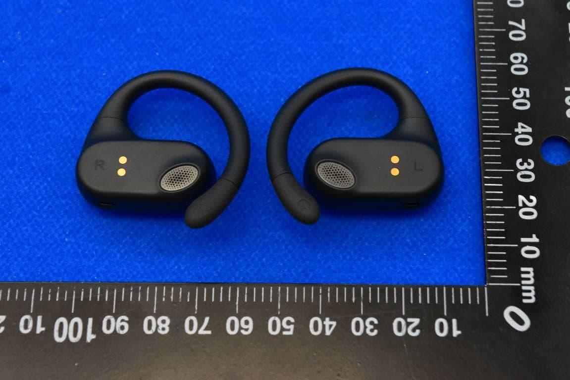 Wireless Earphones with Bluetooth - FCC ID 2ASDI-EF606 - Tiinlab Corporation (2)