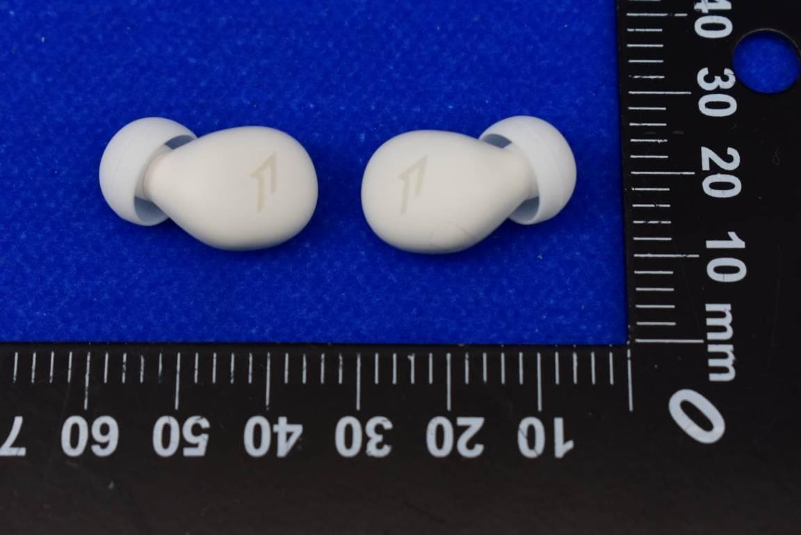 Wireless Earphones with Bluetooth - FCC ID 2ASDI-EH608 - Tiinlab Corporation (3)