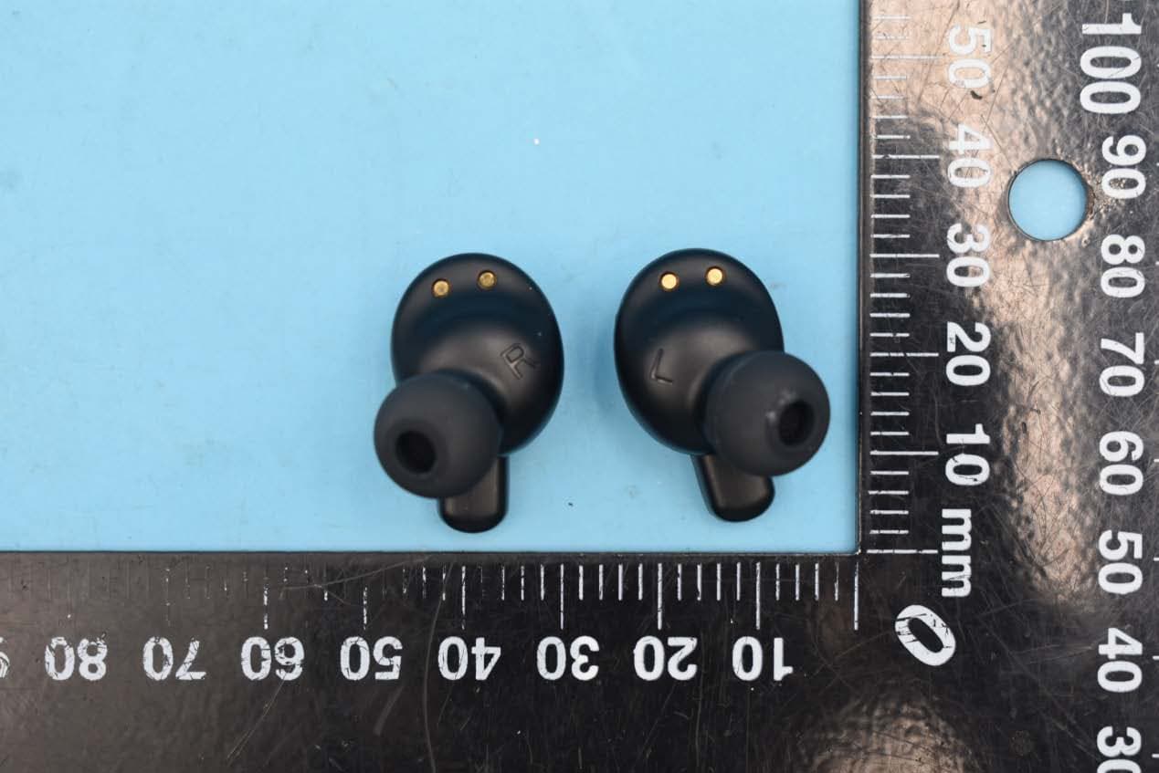 Omthing AirFree True Wireless In-Ear Headphones - FCC ID 2ASDIEO002BT - Tiinlab Corporation (3)