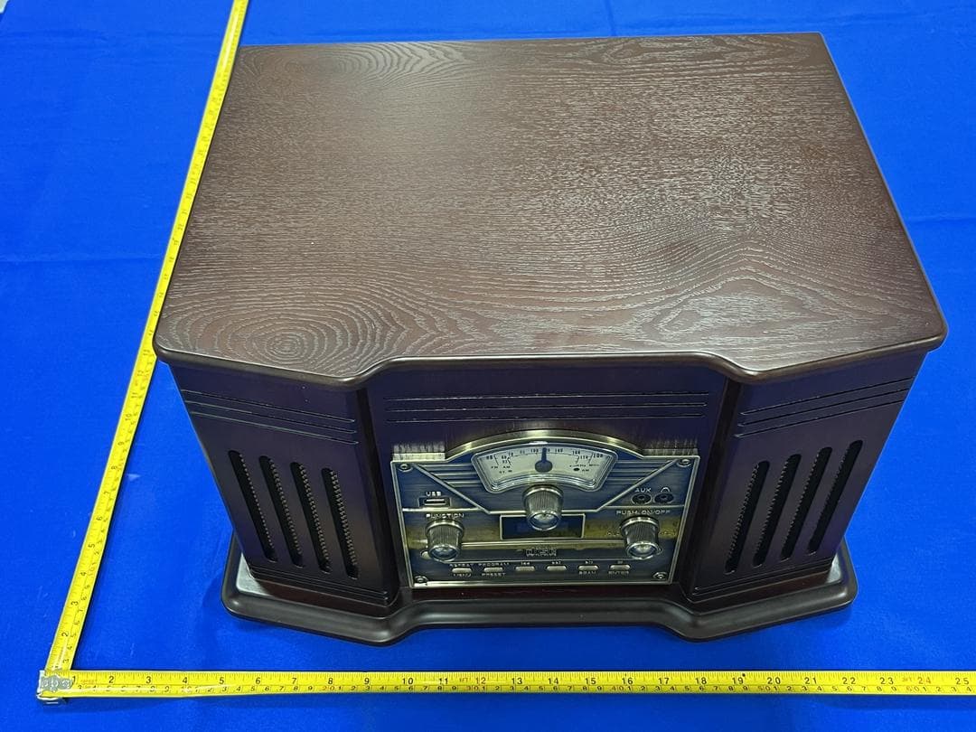 ClearClick All-In-One Vintage-Style Turntable - FCC ID 2ASDTVT33 - ClearClick Software LLC (2)