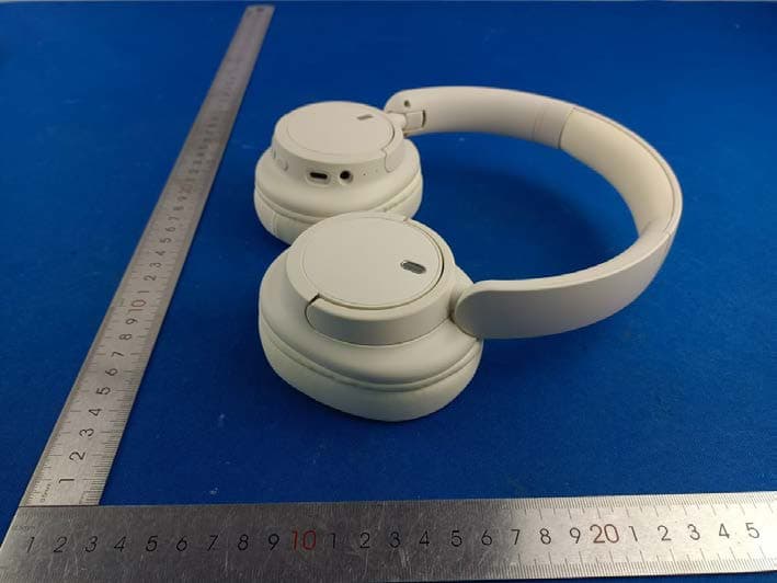Bluetooth headset - FCC ID 2ASDY-V16 - Dongguan Beevo Industrial Co., Ltd (3)