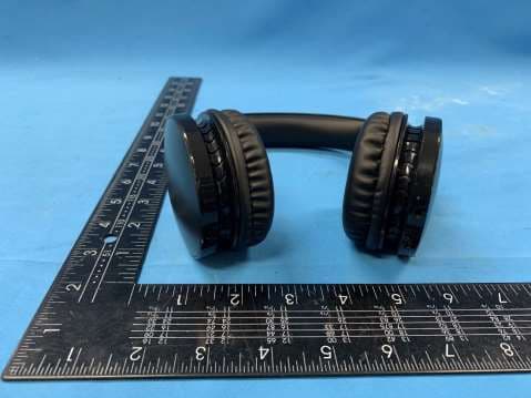 Wireless headphones with Bluetooth - FCC ID 2ASDY-V4 - Dongguan Beevo Industrial Co., Ltd