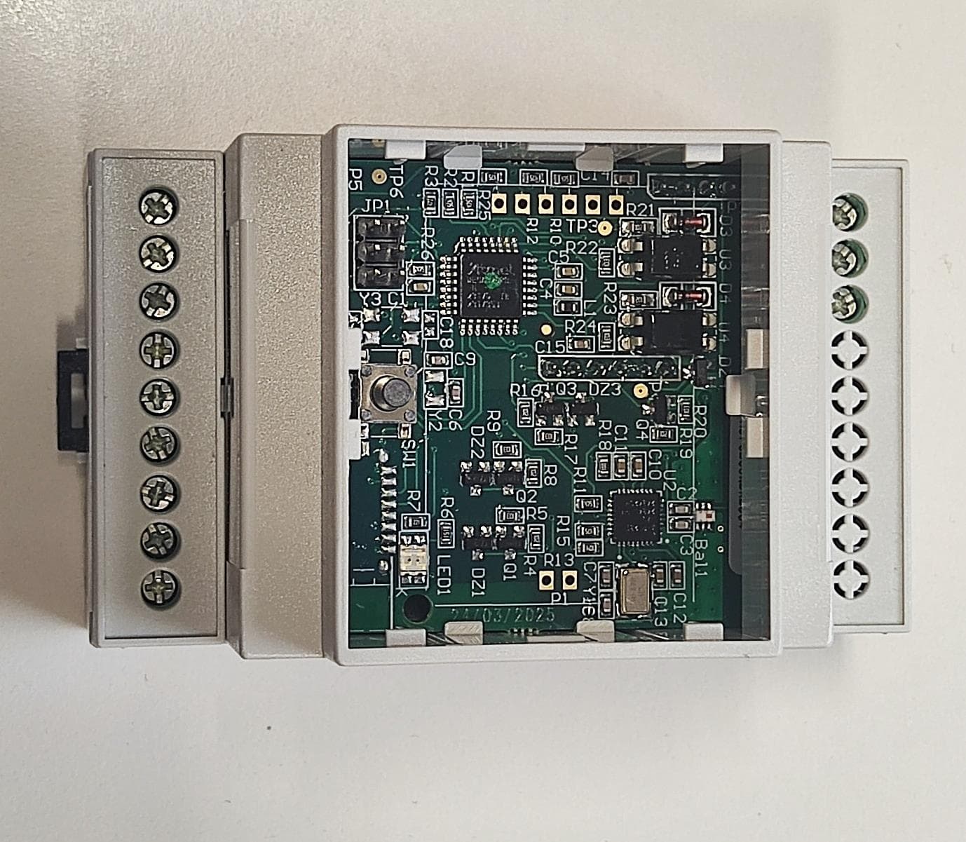DIN rail-mounted smart energy saver - FCC ID 2ASEQDERXXXBF7O - ENKOA System, S.L.