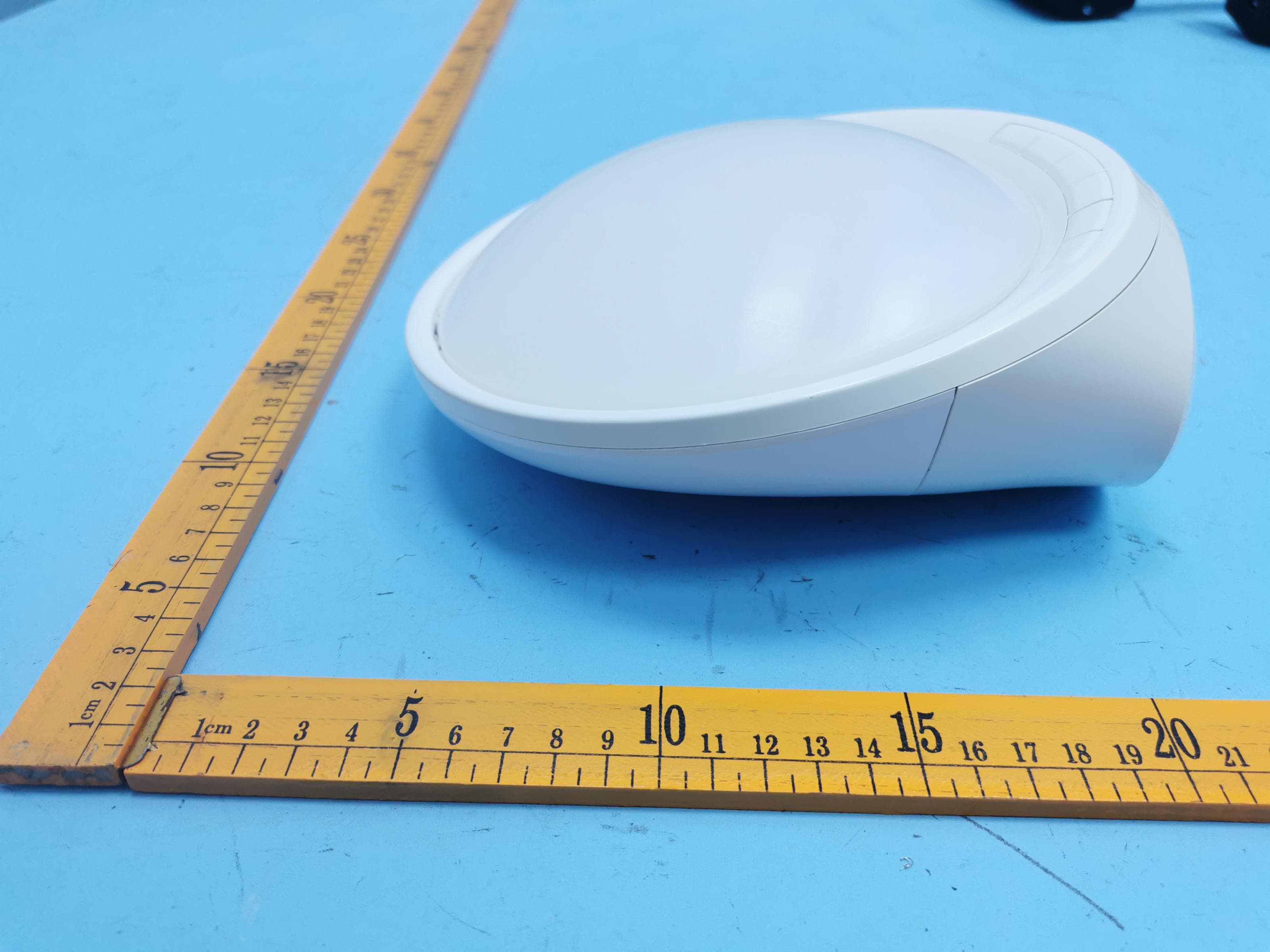 Smart table device - FCC ID 2ASF2-KTA03E - Shenzhen Linklite Smart Lighting Co., Ltd
